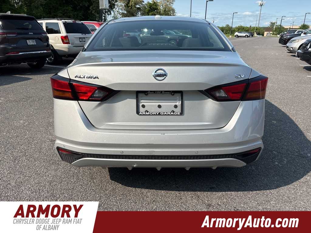 2022 Nissan Altima SV 5