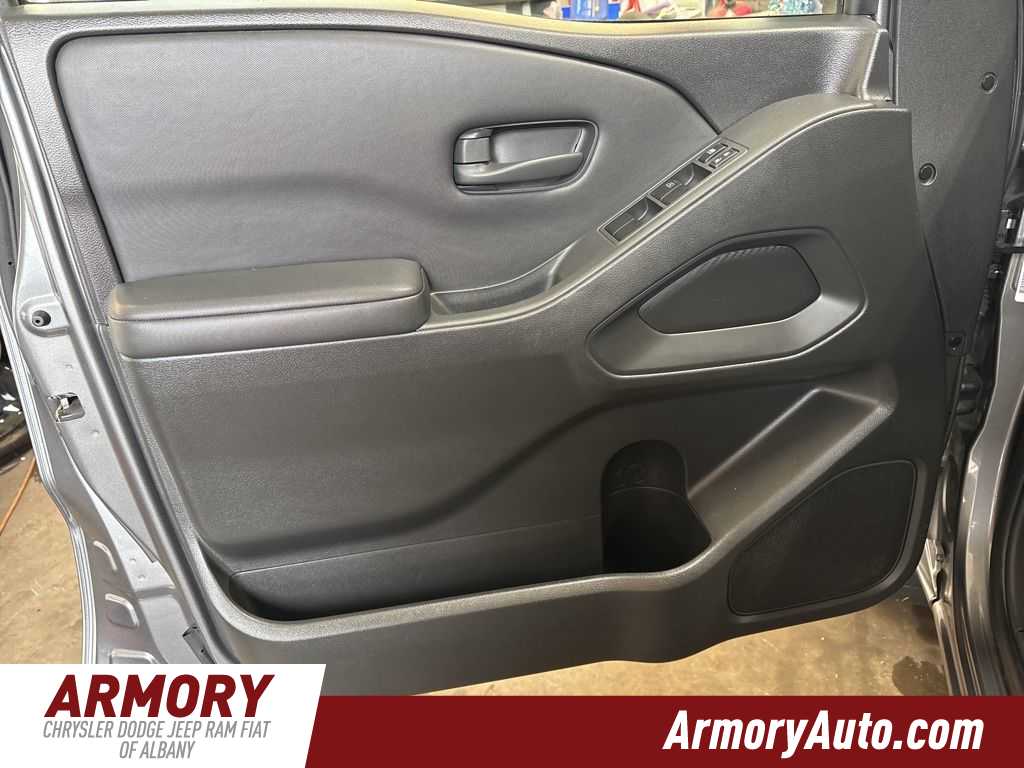 Thumbnail: 2022 Nissan Frontier - 7