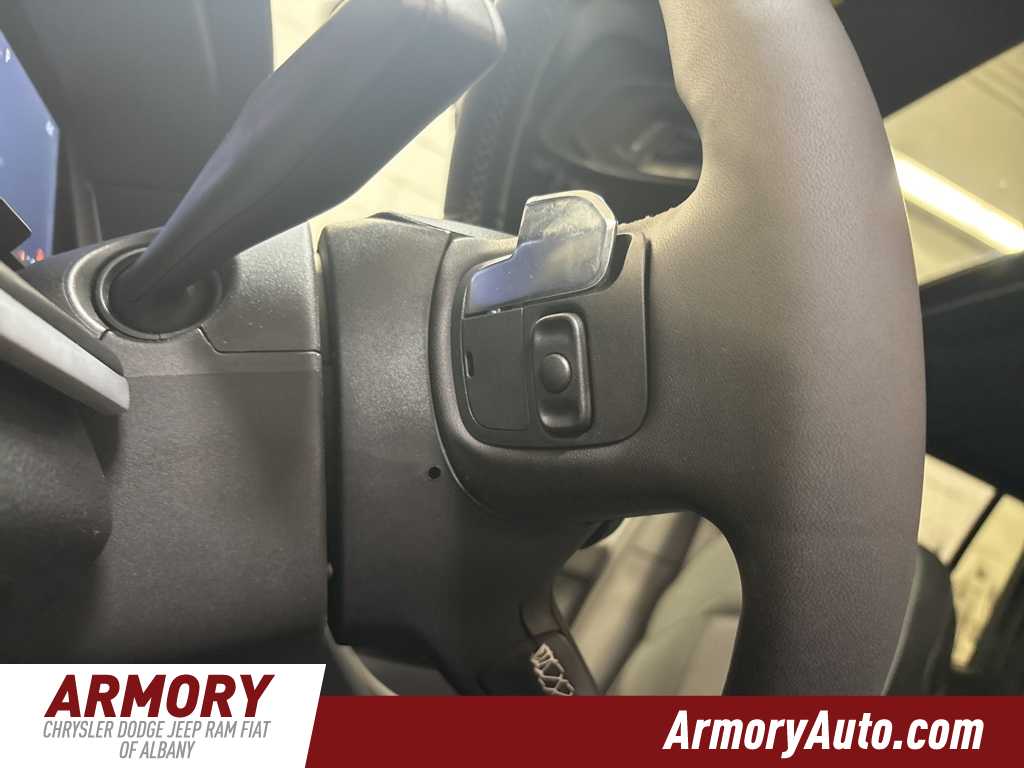 Thumbnail: 2025 Jeep Grand Cherokee - 11