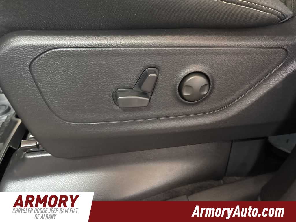 Thumbnail: 2026 RAM 1500 - 14