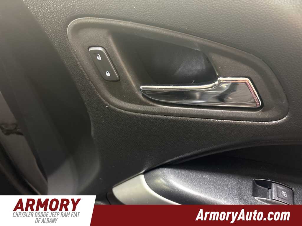 Thumbnail: 2022 Chevrolet Colorado - 34