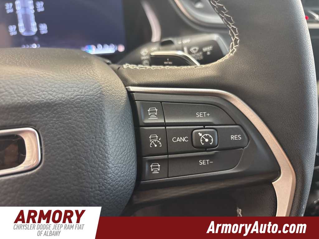 Thumbnail: 2025 Jeep Grand Cherokee - 16