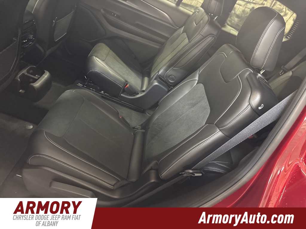 Thumbnail: 2025 Jeep Grand Cherokee L - 23