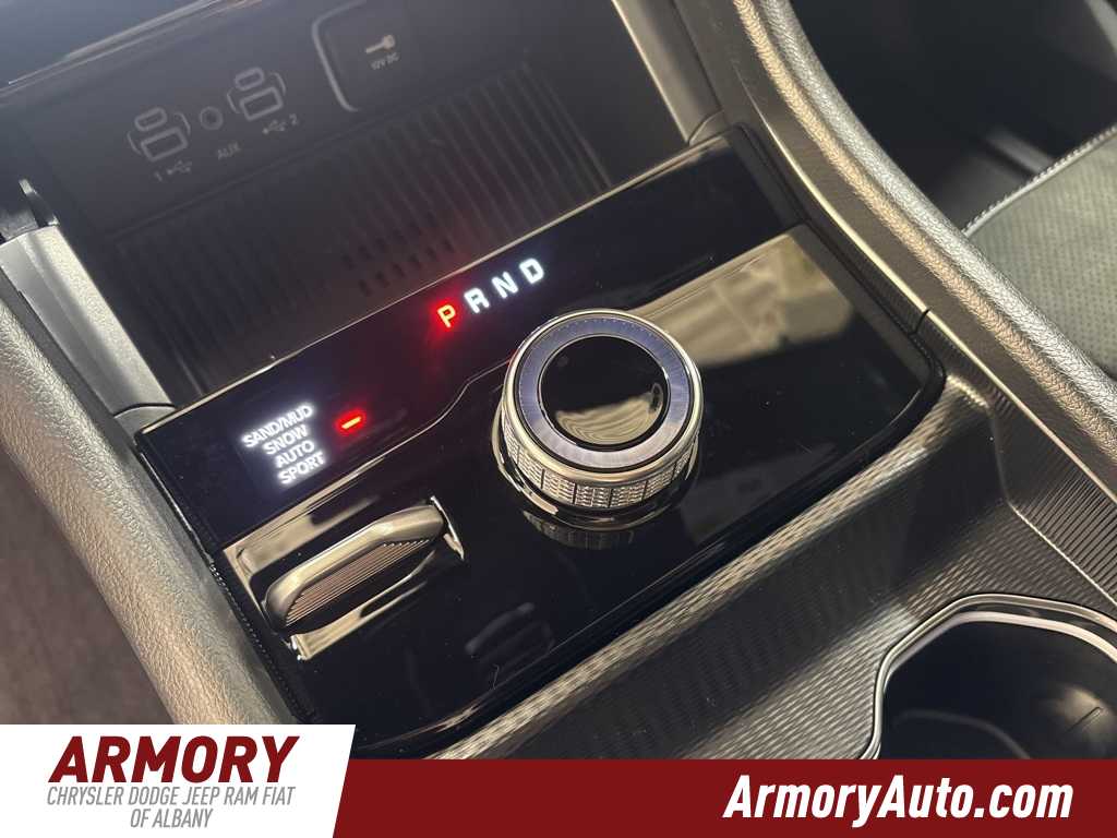 Thumbnail: 2026 Jeep Grand Cherokee - 21