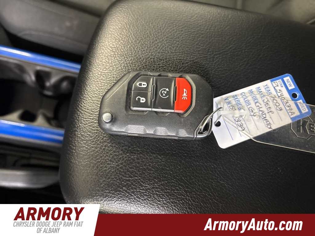 Thumbnail: 2023 Jeep Gladiator - 20