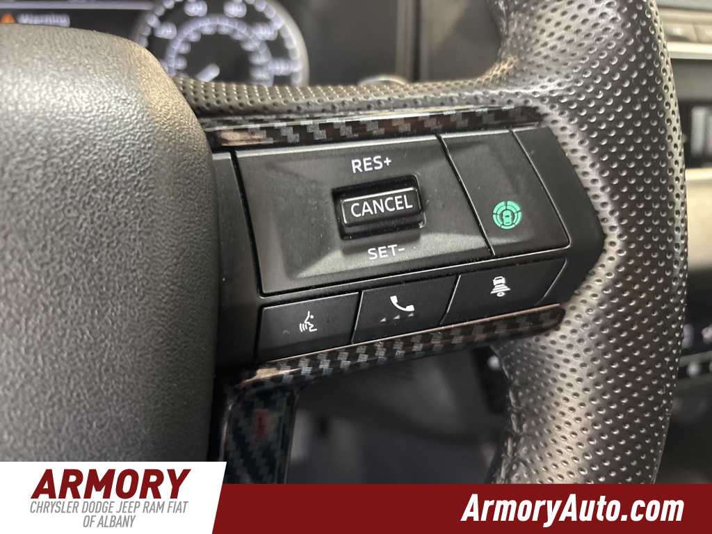 Thumbnail: 2022 Mitsubishi Outlander - 16