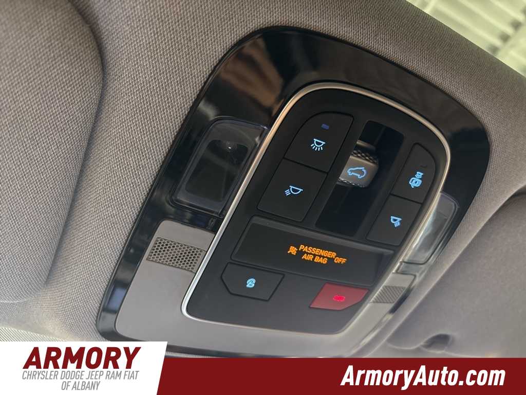 Thumbnail: 2023 Hyundai Santa Fe - 22