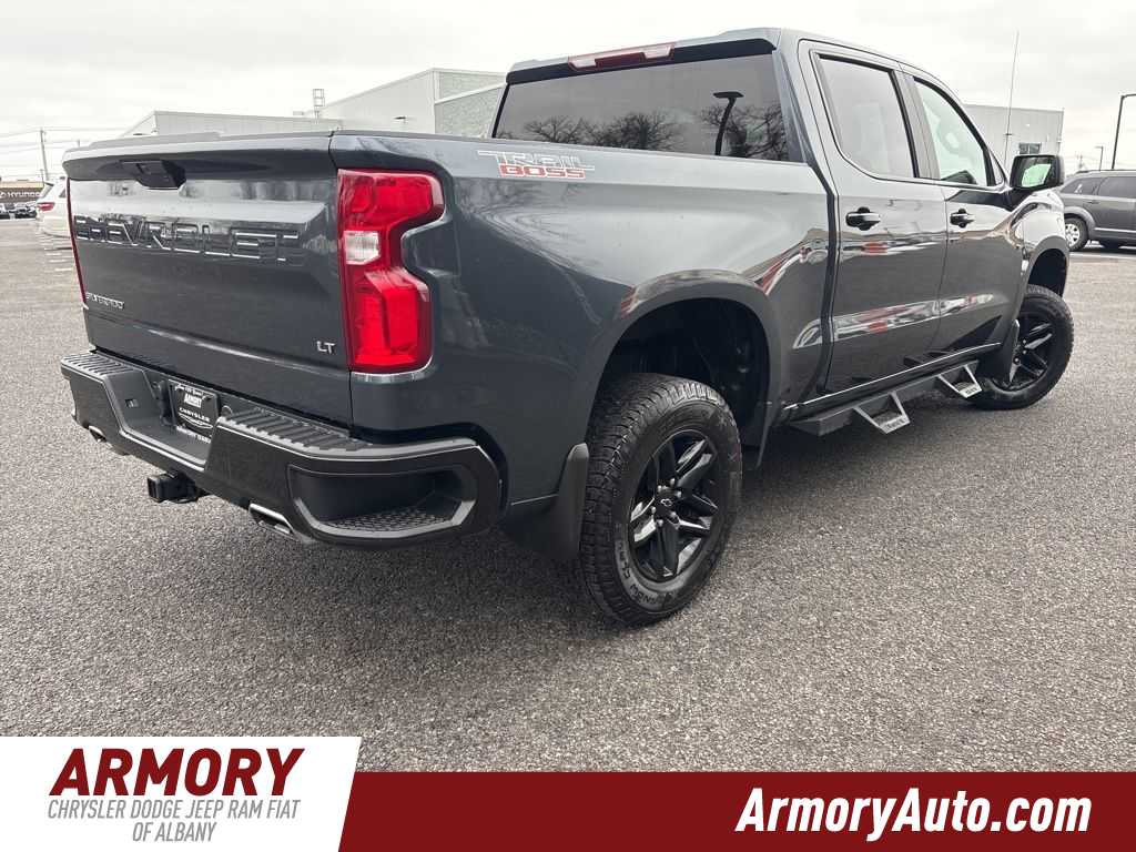 Thumbnail: 2022 Chevrolet Silverado 1500 - 4