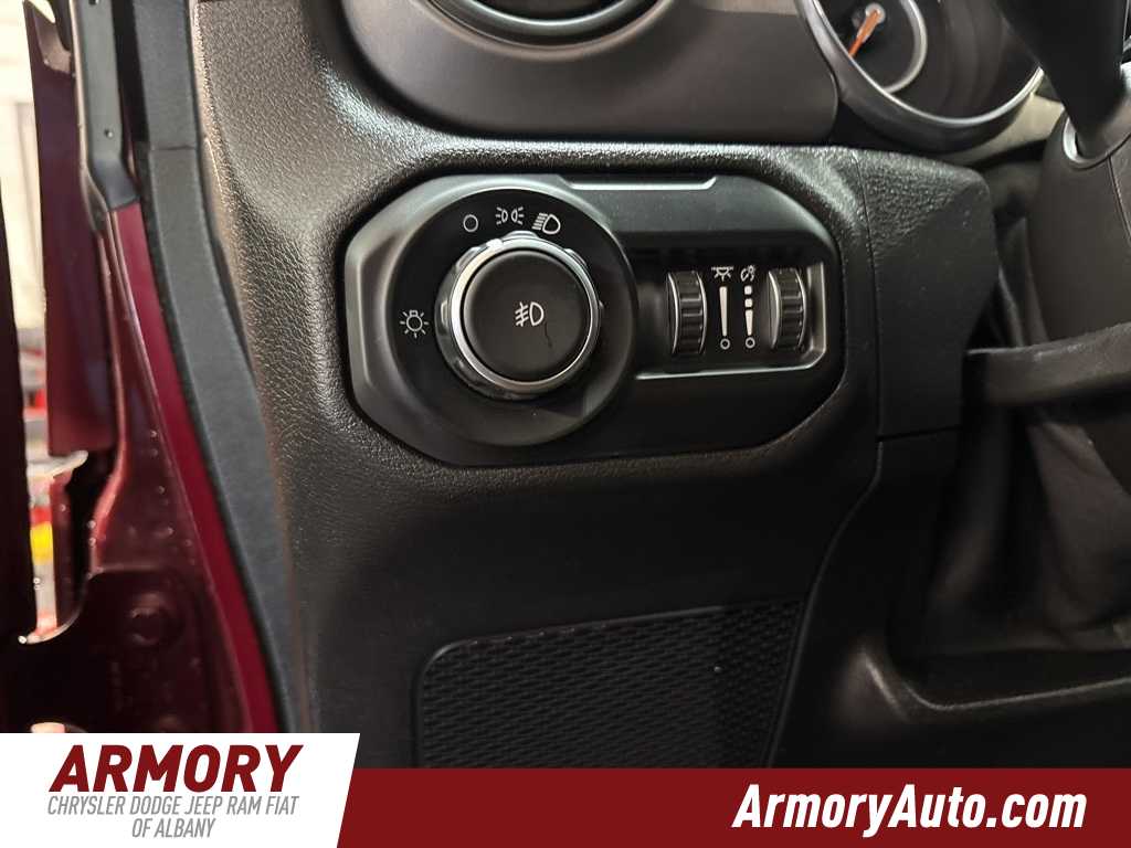 Thumbnail: 2021 Jeep Wrangler - 10