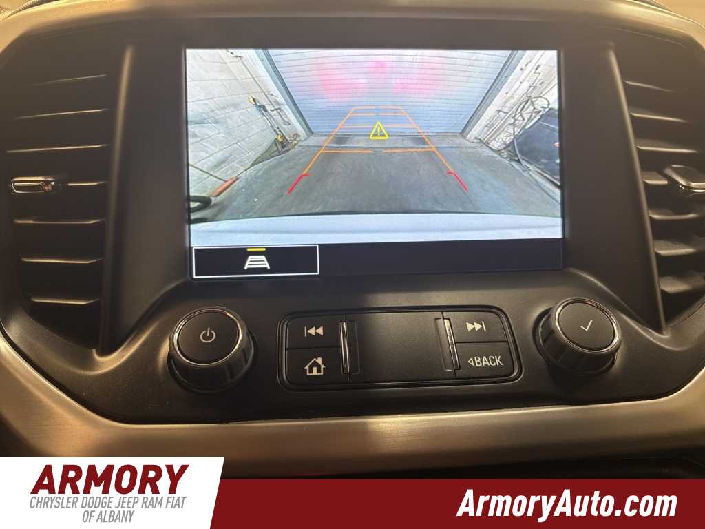 Thumbnail: 2023 GMC Acadia - 18