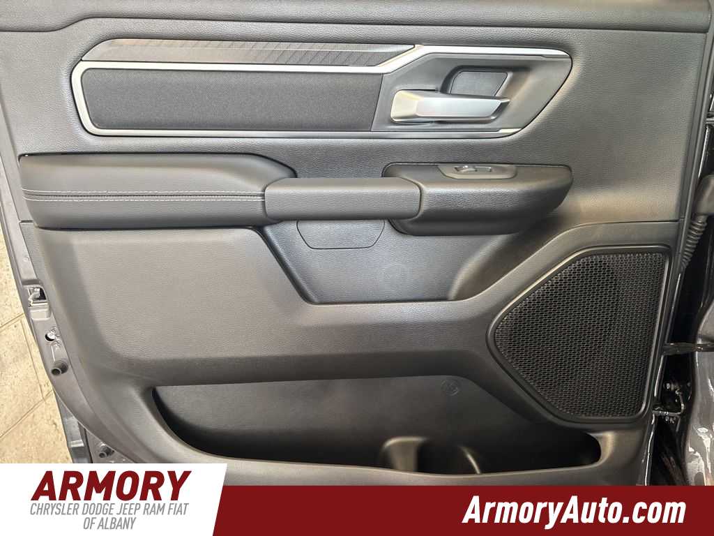 Thumbnail: 2026 RAM 1500 - 25