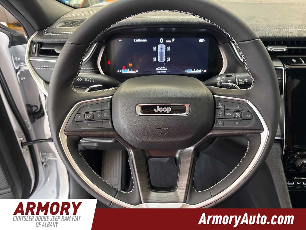 Thumbnail: 2025 Jeep Grand Cherokee - 14