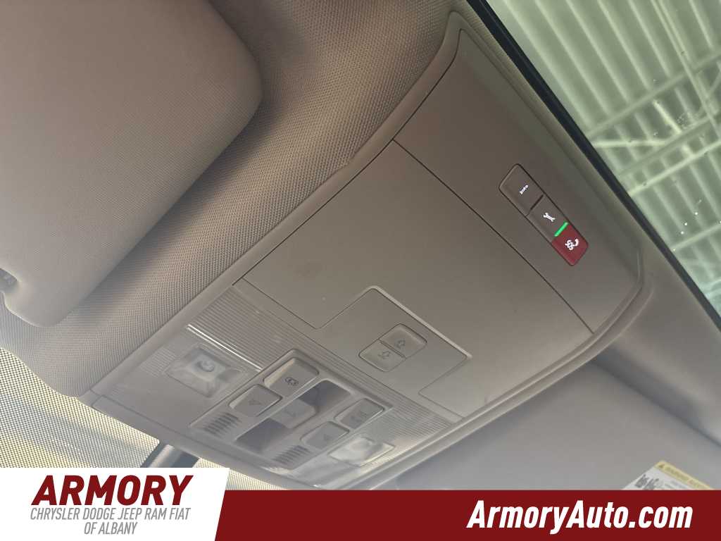 Thumbnail: 2022 Volkswagen Atlas - 21