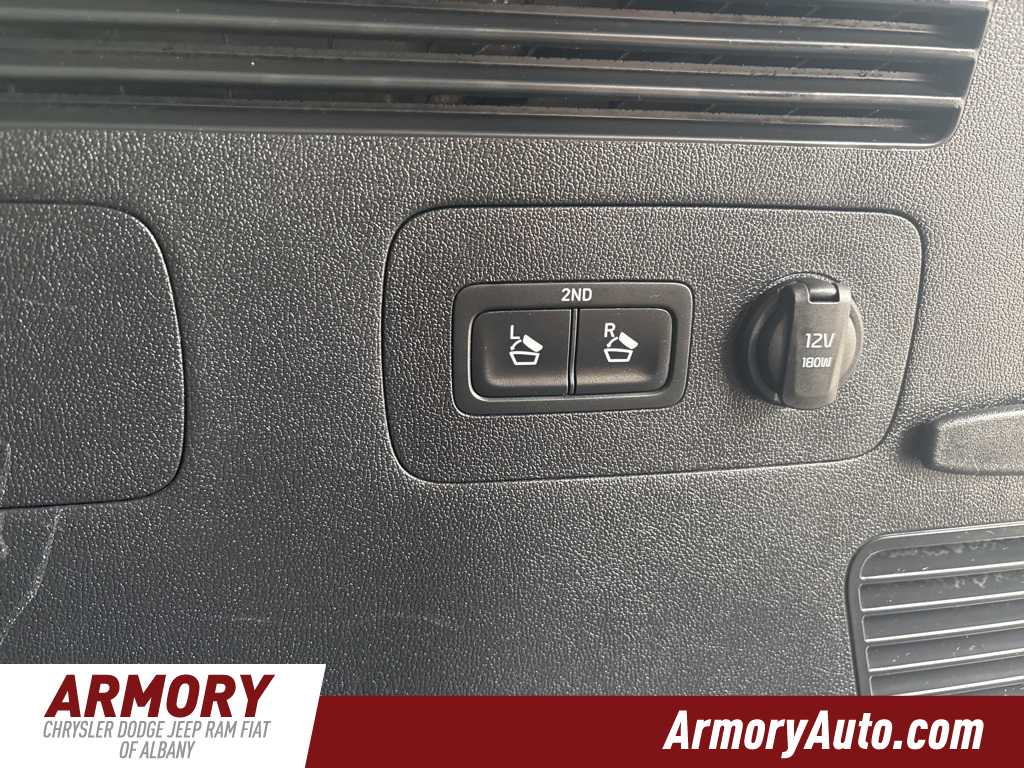 Thumbnail: 2022 Kia Sorento - 38