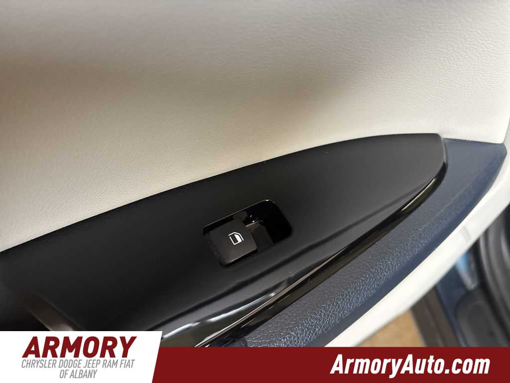 Thumbnail: 2023 Kia Sportage - 28