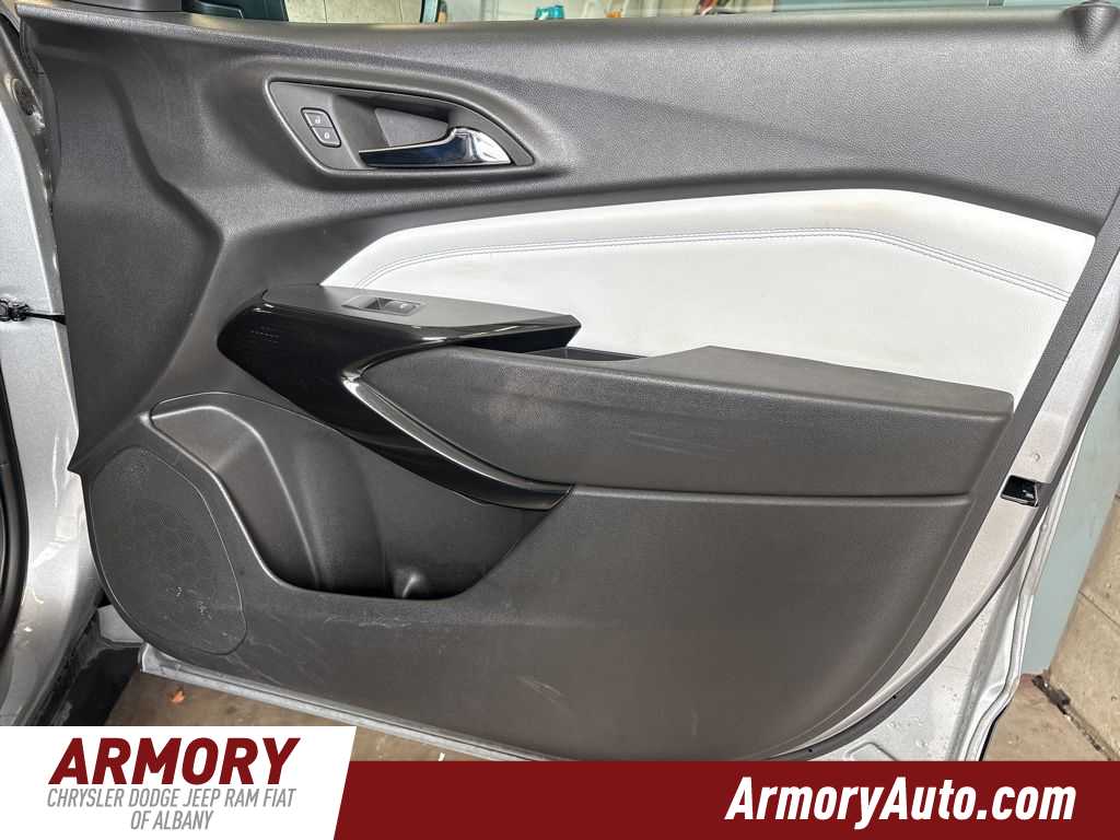 Thumbnail: 2025 Chevrolet Trax - 35