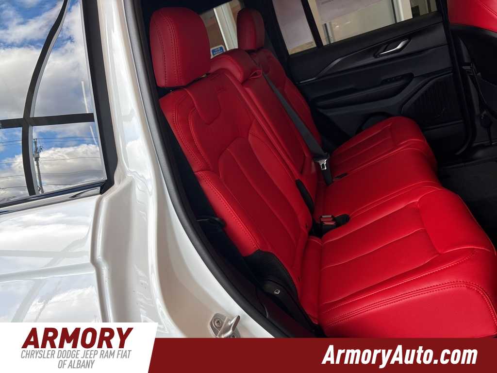 Thumbnail: 2025 Jeep Grand Cherokee - 29