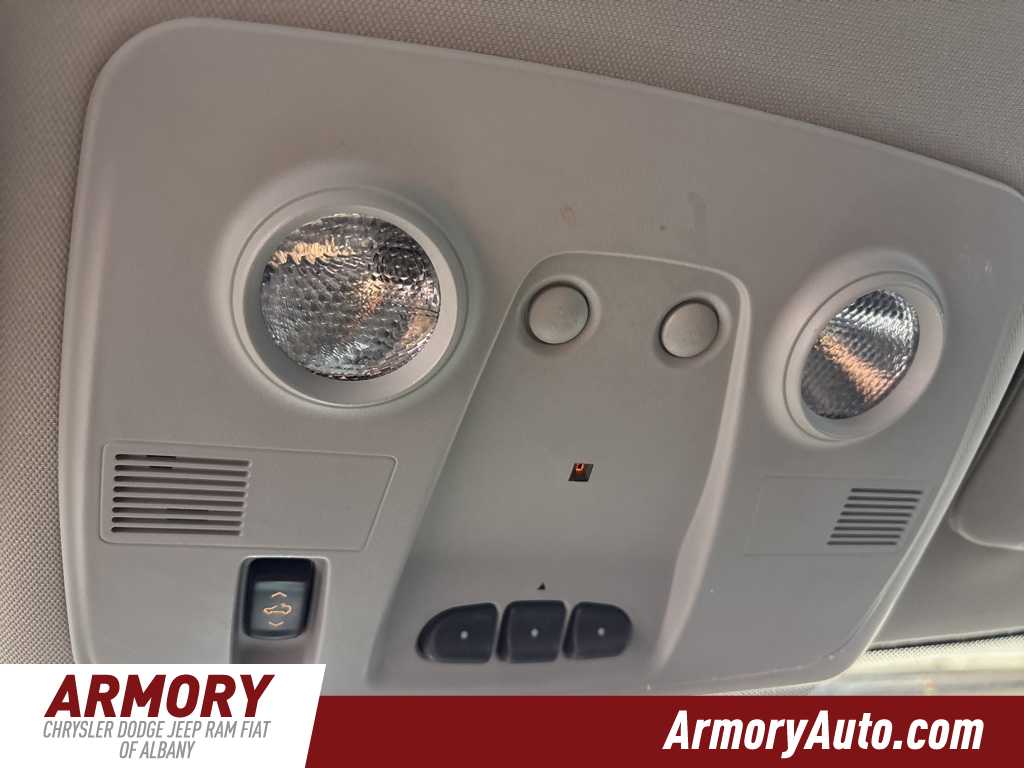 Thumbnail: 2012 GMC Acadia - 22