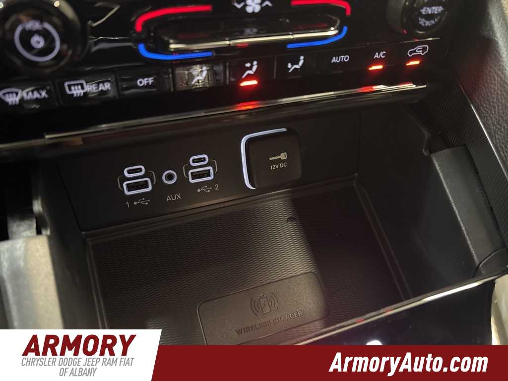 Thumbnail: 2025 Jeep Grand Cherokee - 20