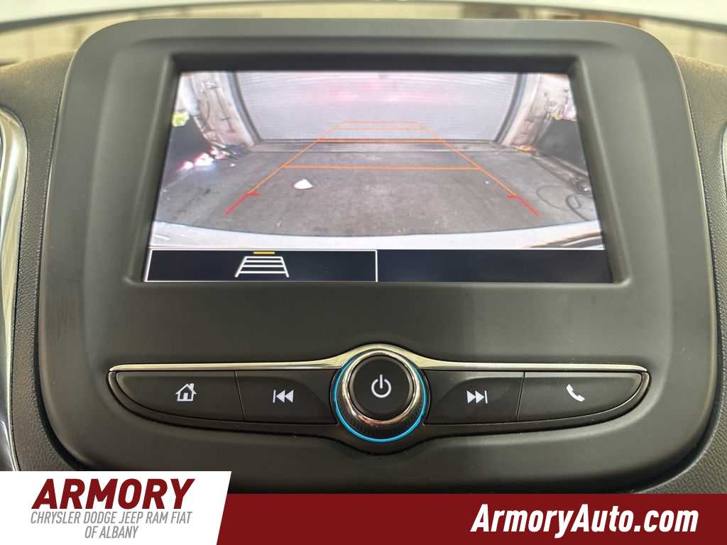Thumbnail: 2022 Chevrolet Equinox - 18