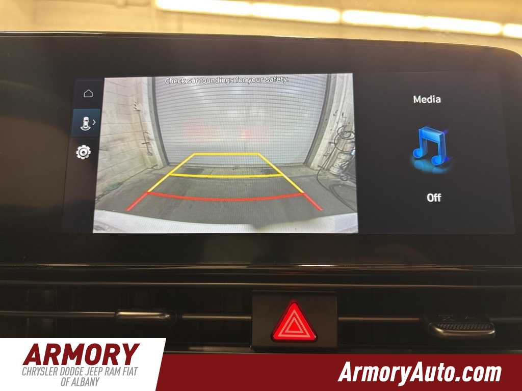 Thumbnail: 2023 Hyundai Elantra - 17