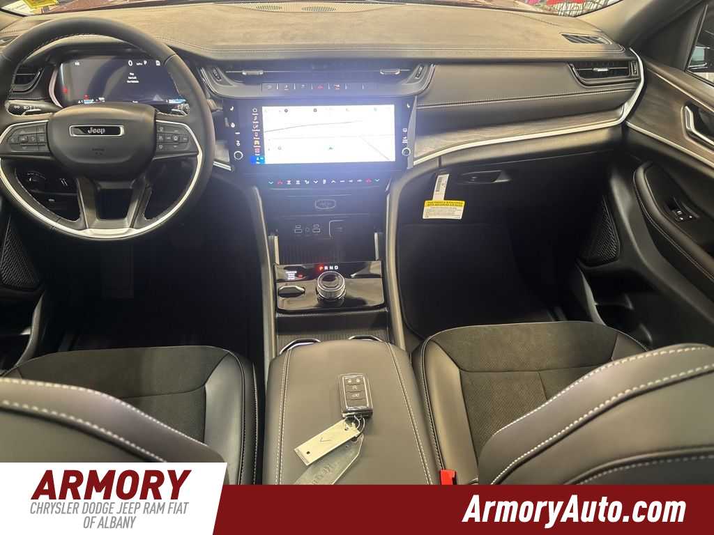 Thumbnail: 2026 Jeep Grand Cherokee - 37