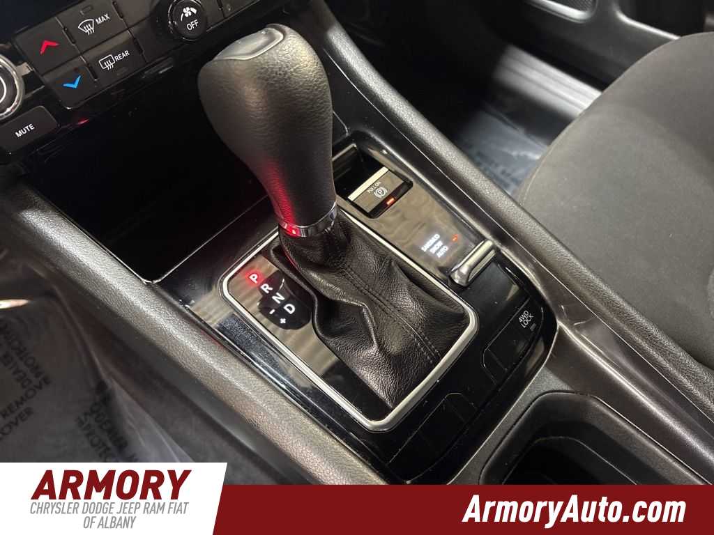 Thumbnail: 2023 Jeep Compass - 20