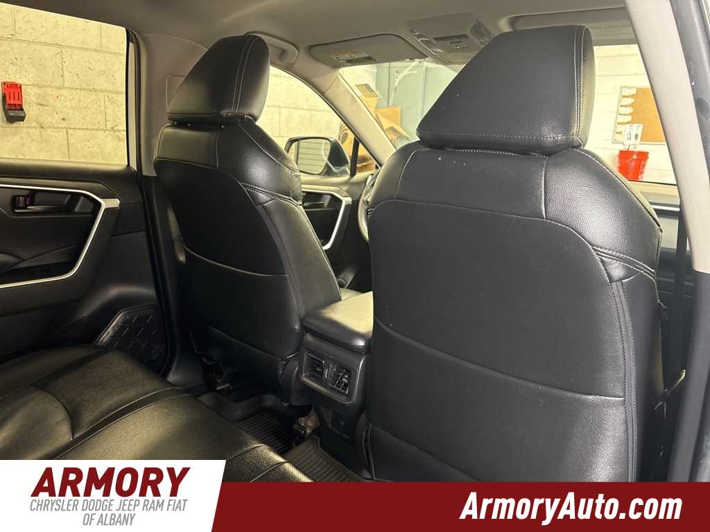 Thumbnail: 2022 Toyota RAV4 - 27