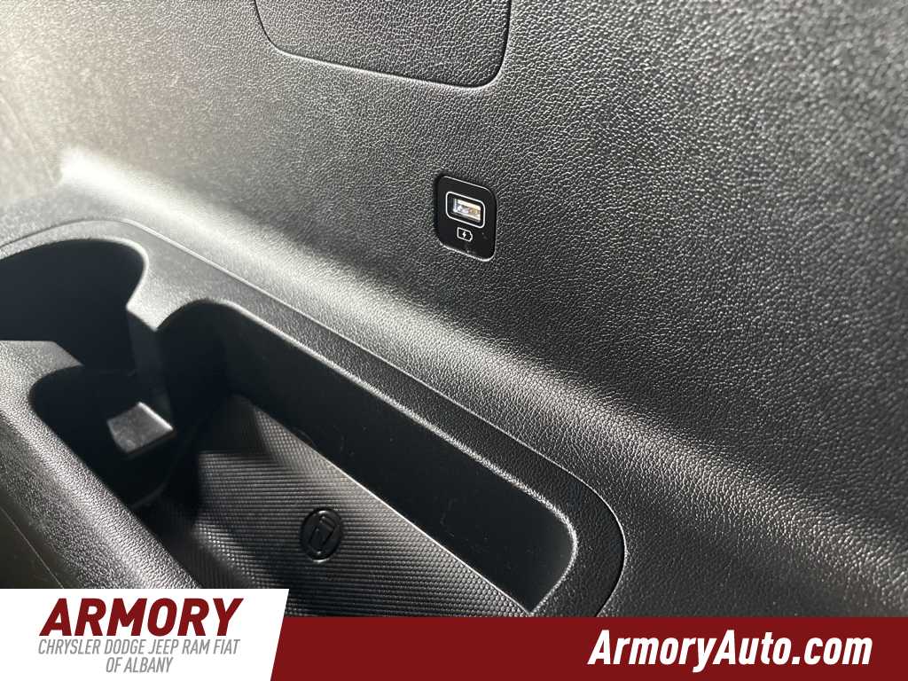 Thumbnail: 2022 Kia Sorento - 34