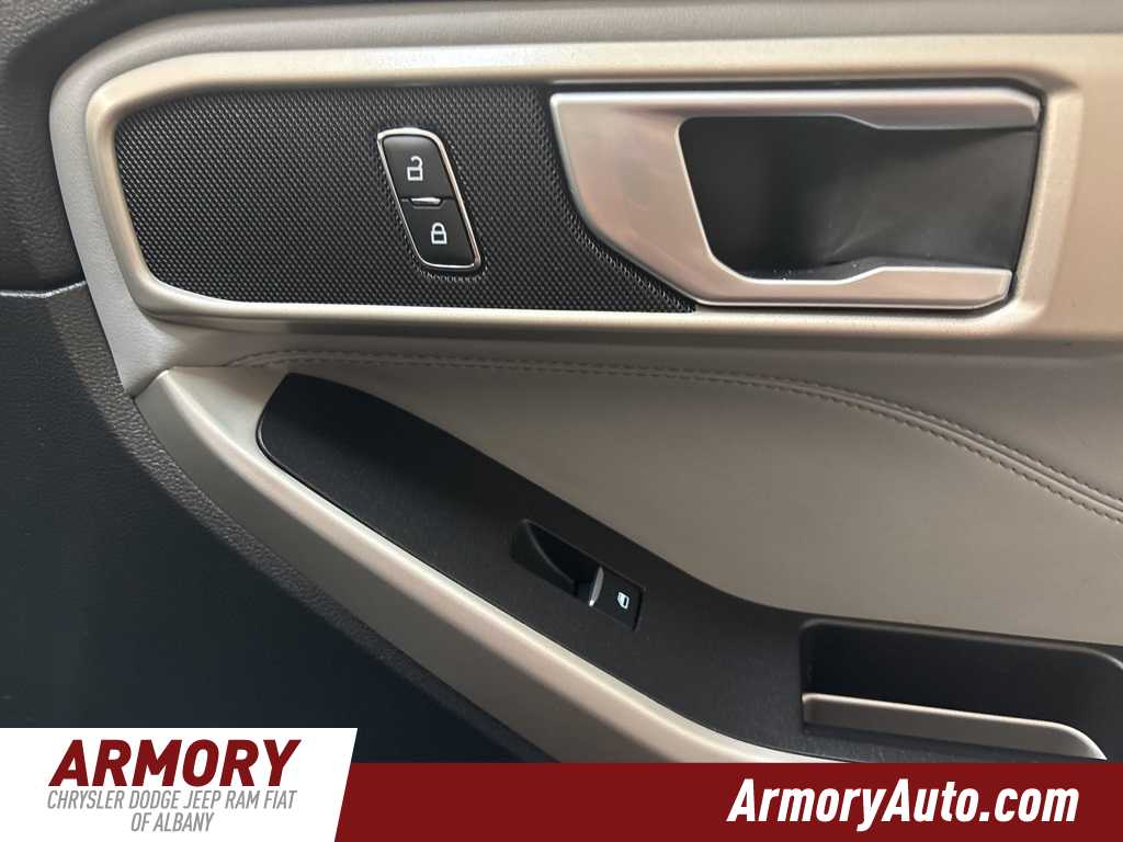 Thumbnail: 2023 Ford Explorer - 35