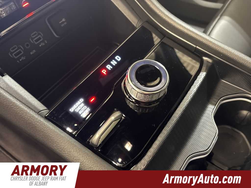 Thumbnail: 2025 Jeep Grand Cherokee - 19