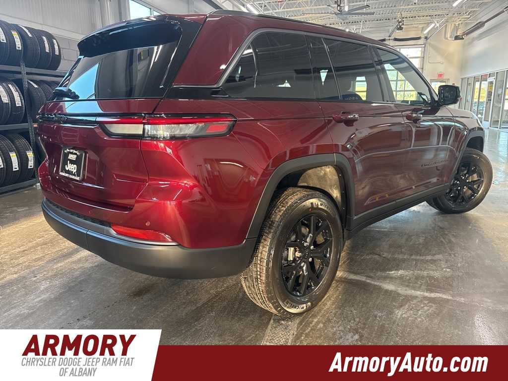 Thumbnail: 2026 Jeep Grand Cherokee - 4