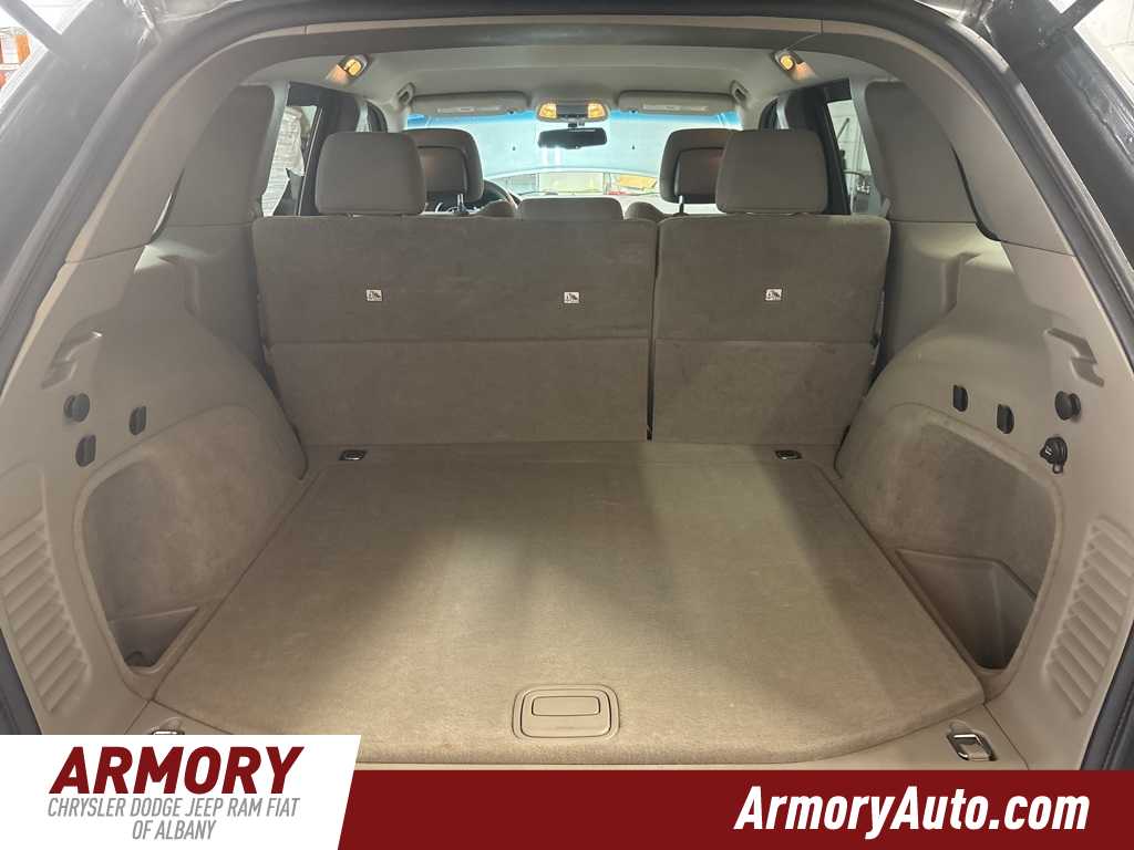 Thumbnail: 2013 Jeep Grand Cherokee - 28