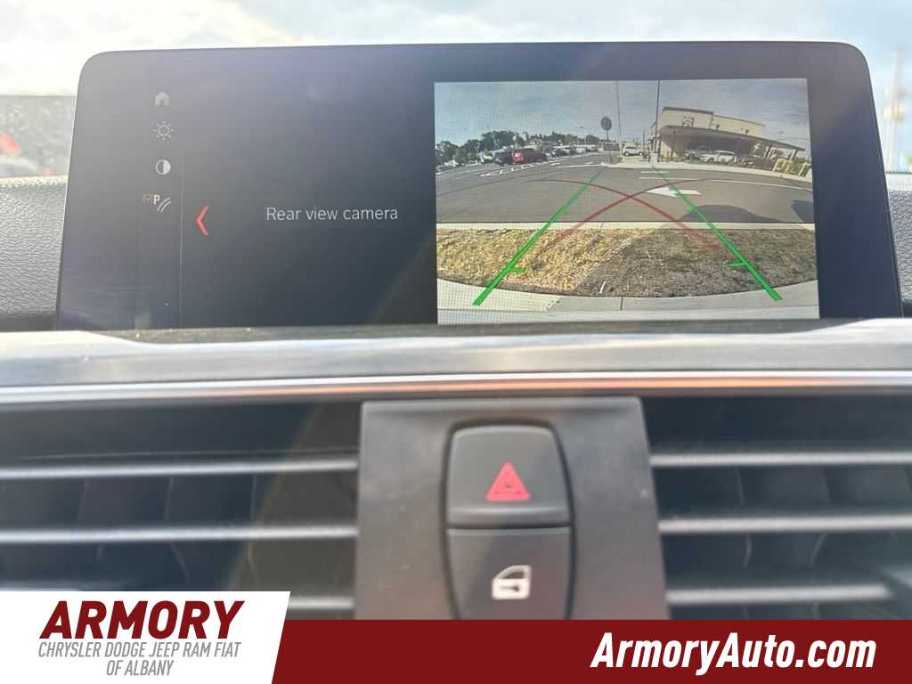 Thumbnail: 2018 BMW 3 Series - 18