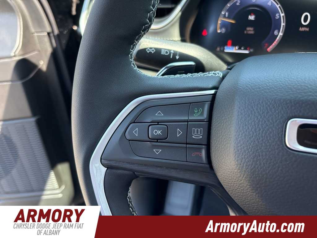 Thumbnail: 2025 Jeep Grand Cherokee - 13