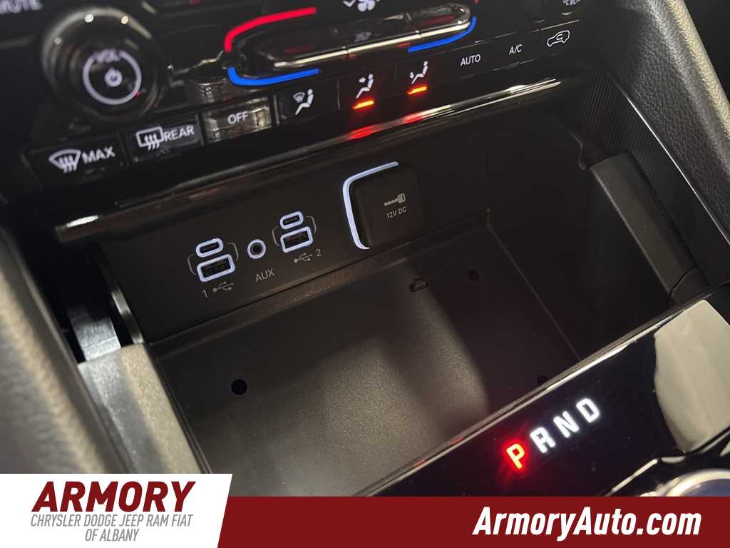 Thumbnail: 2025 Jeep Grand Cherokee - 19