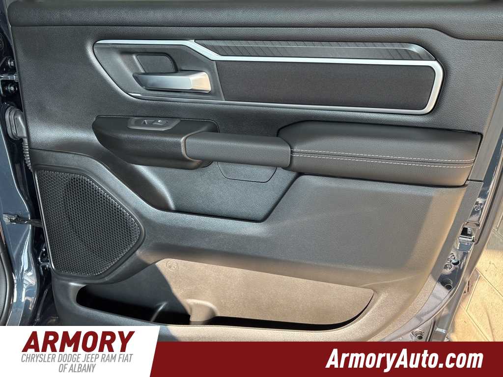 Thumbnail: 2026 RAM 1500 - 26