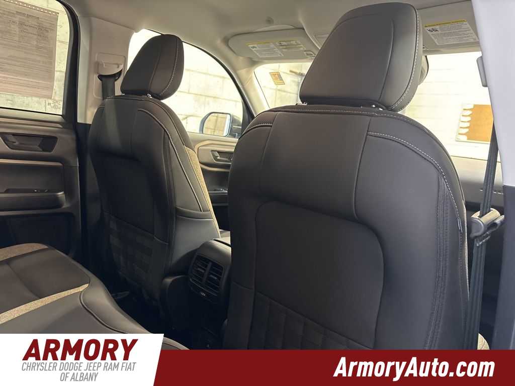 Thumbnail: 2025 Ford Bronco Sport - 32