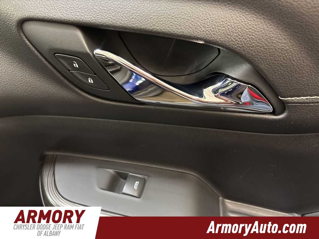 Thumbnail: 2023 GMC Acadia - 41