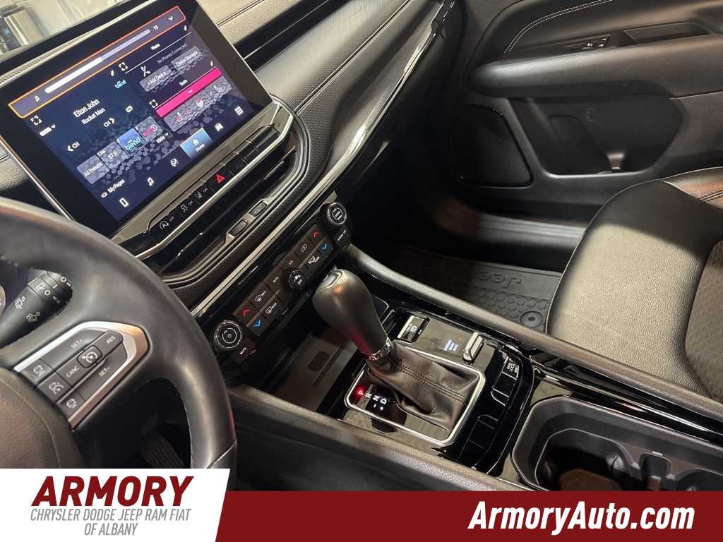 Thumbnail: 2022 Jeep Compass - 15