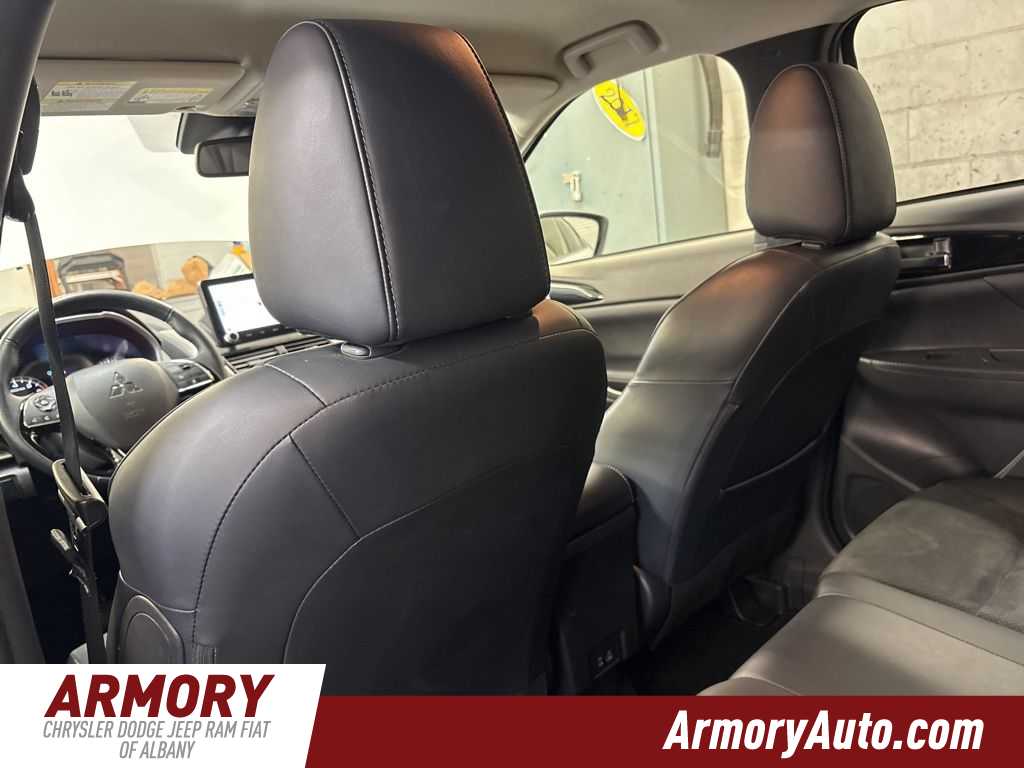 Thumbnail: 2024 Mitsubishi Eclipse Cross - 25