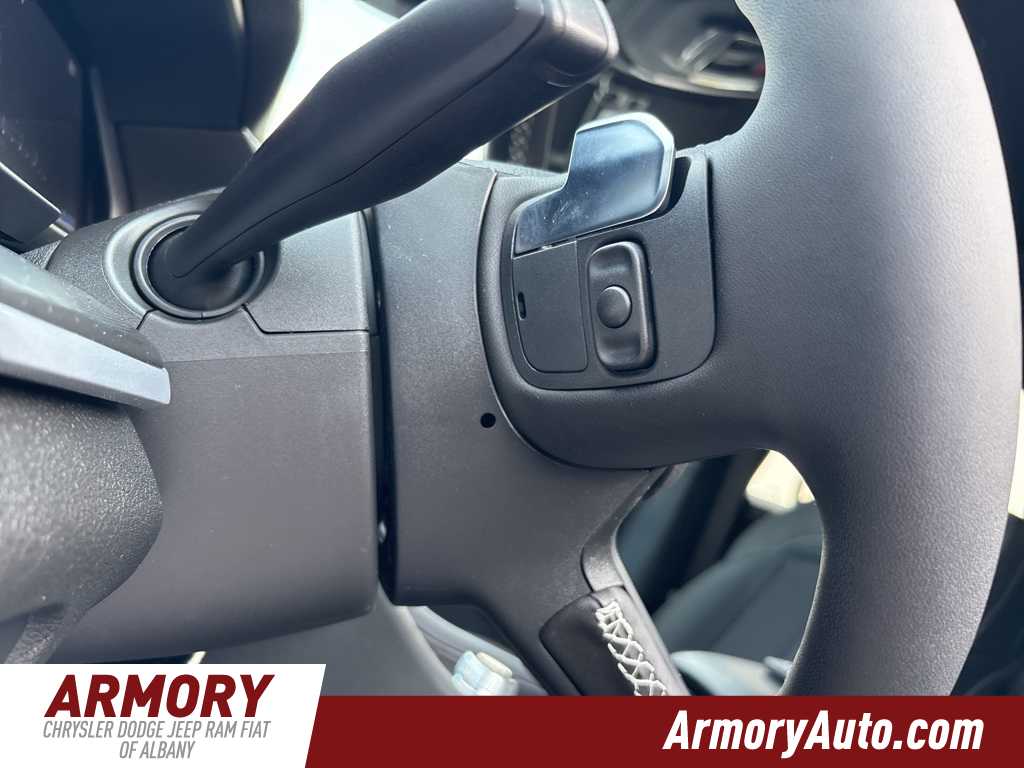 Thumbnail: 2025 Jeep Grand Cherokee L - 13