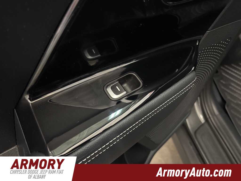 Thumbnail: 2022 Kia Niro - 26