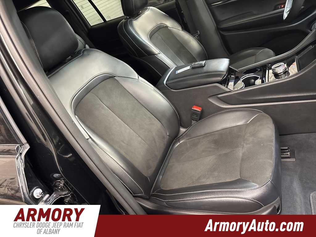 Thumbnail: 2023 Jeep Grand Cherokee L - 43