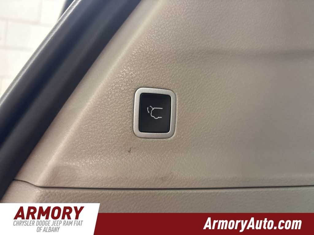 Thumbnail: 2024 Chrysler Pacifica - 33