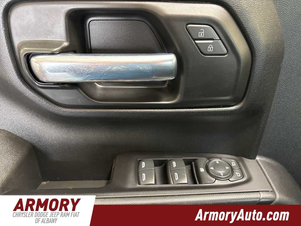 Thumbnail: 2022 Chevrolet Silverado 1500 - 8