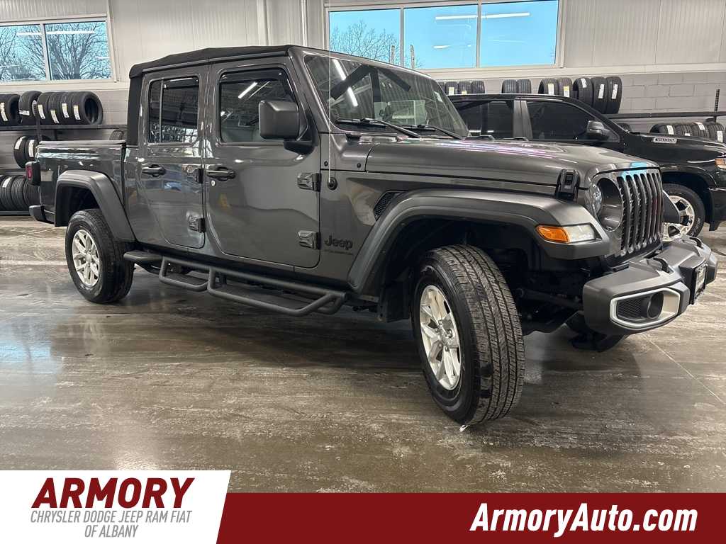Thumbnail: 2023 Jeep Gladiator - 3