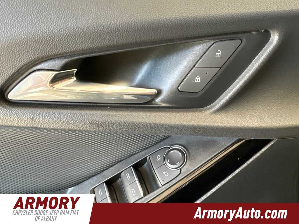 Thumbnail: 2025 Chevrolet Equinox - 8