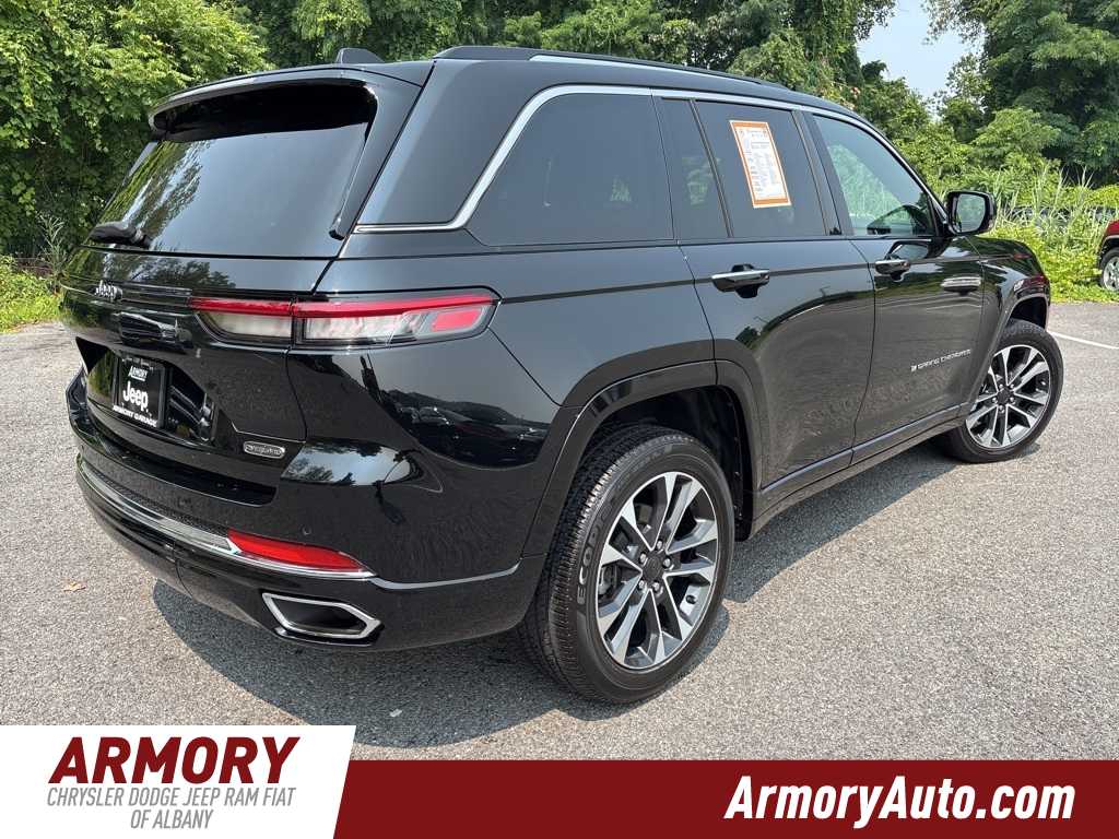 Thumbnail: 2023 Jeep Grand Cherokee - 4