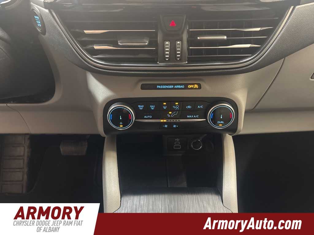 Thumbnail: 2024 Ford Escape - 16